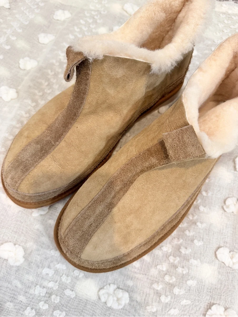 Cozy Cabin Shearling Suede Slippers Australian Sheepskin Booties Mens 12 D06